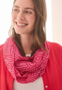 Solid Burnout Loop Scarf Granita Red Cecil